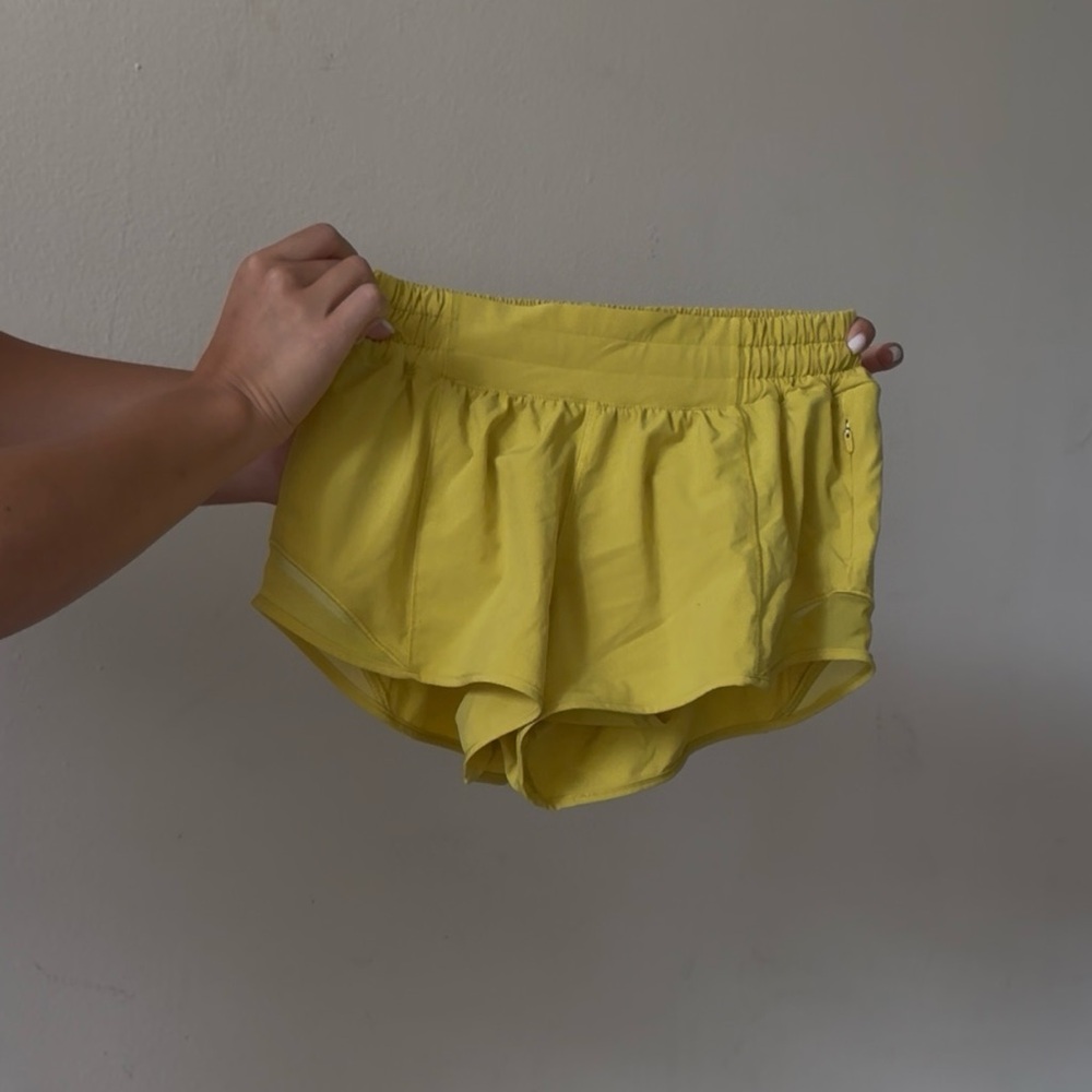 Lululemon Yellow Size 4 Hotty Hot Shorts